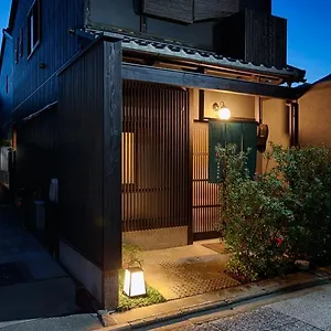 Ayanishiki Shimabara-omon Residence【京都 Ayanishiki 島原大門邸】 ゲストハウス